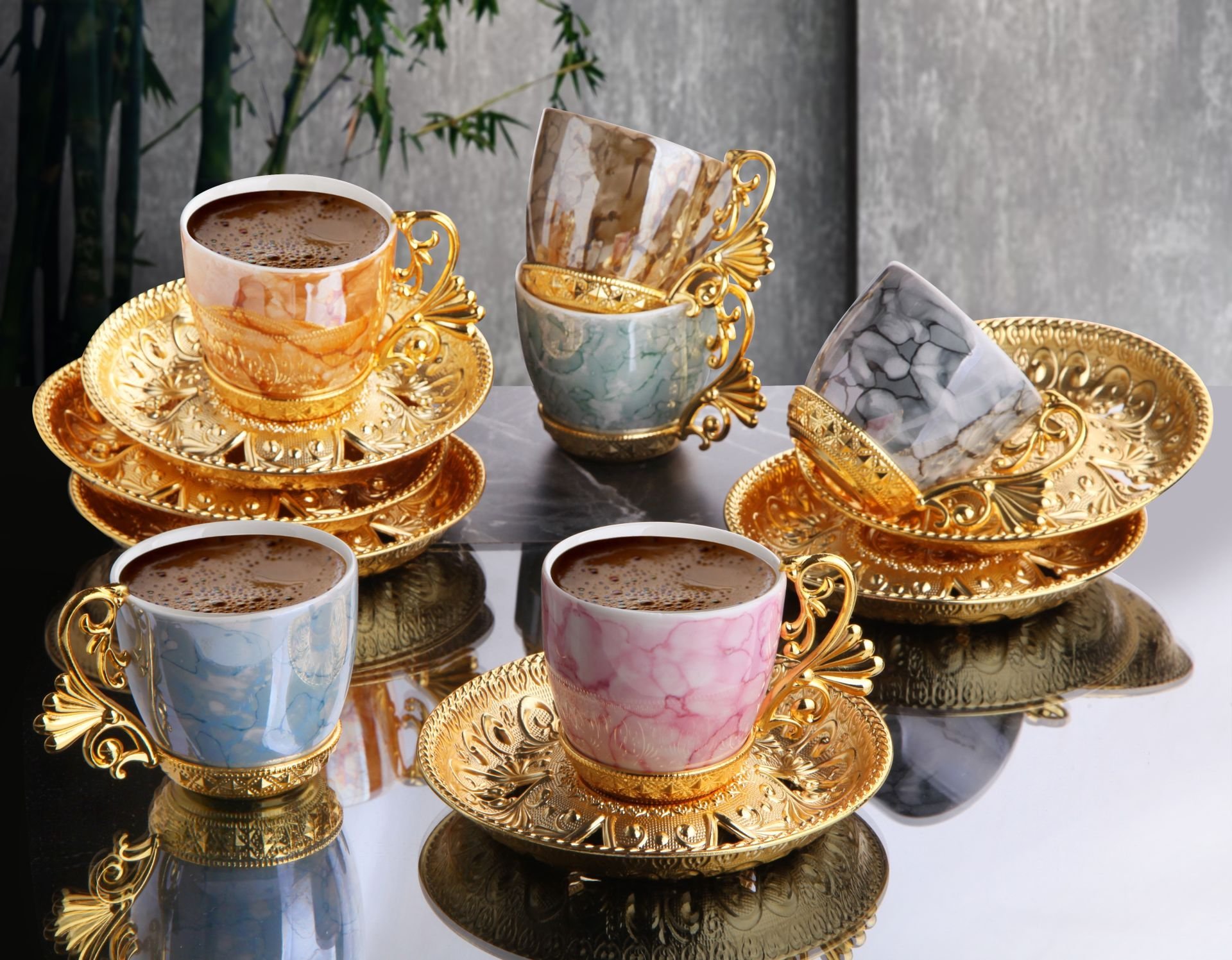 LAL KARIŞIK DESENLİ KAHVE SETİ - ALTIN