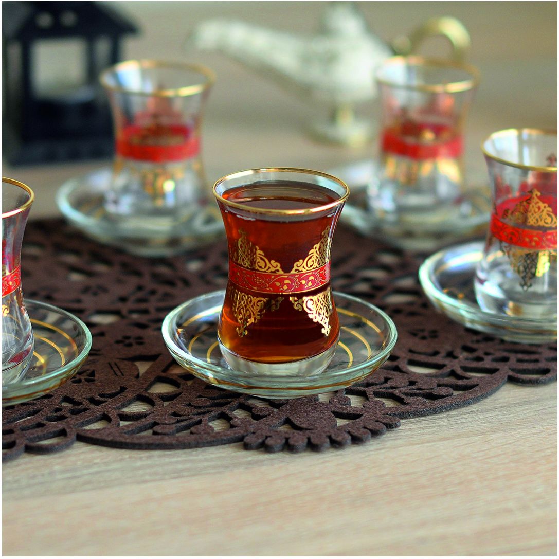 DANTEL GÖBEK GRAVÜR ÇAY SETİ KIRMIZI