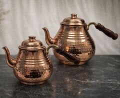 BÜYÜK BOY BAKIR SEMAVER – GELENEKSEL ÇAY KEYFİ VE ŞIK TASARIM